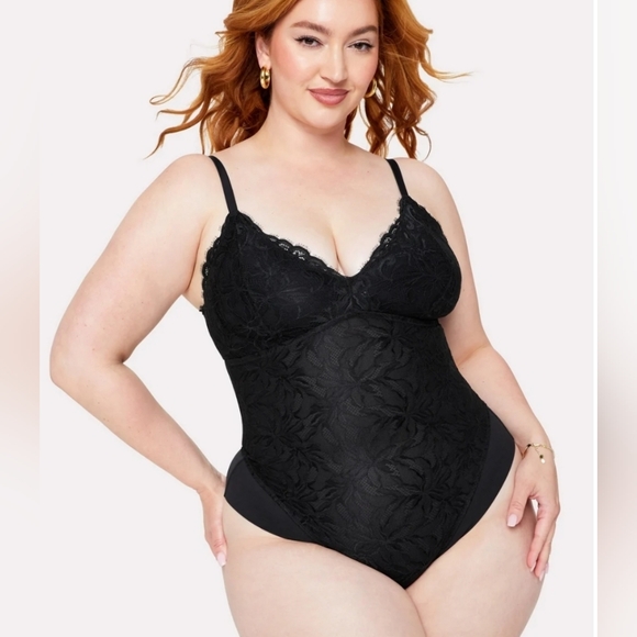 YITTY Tops - YITTY Smoothing Lace Bodysuit - Black Size 4x NWT